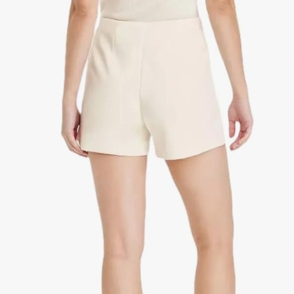 A New Day™ Women's High-Rise Tailored Shorts NWOT - Picture 2 of 3
